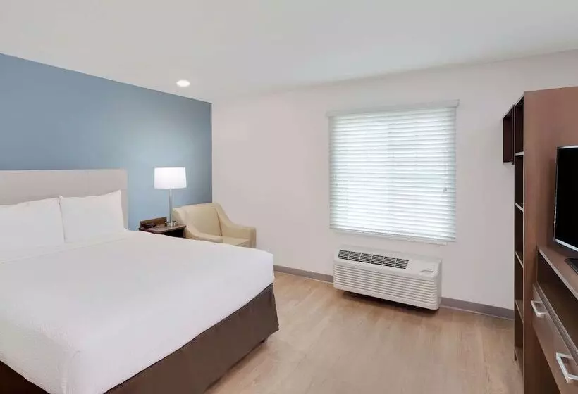 ホテル Woodspring Suites Bakersfield East
