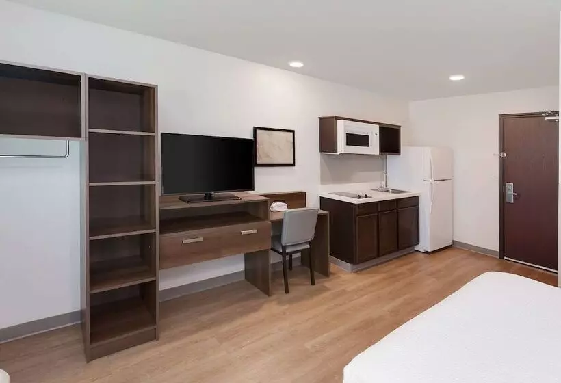 ホテル Woodspring Suites Bakersfield East