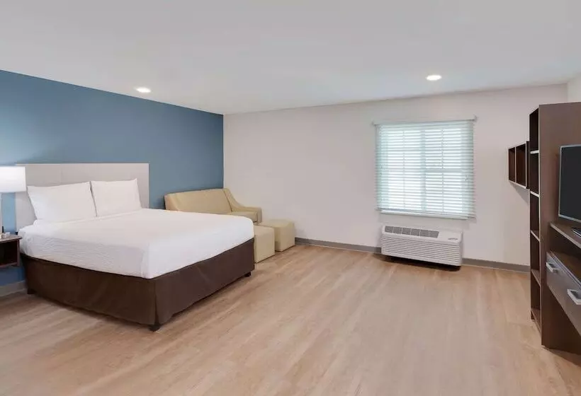 ホテル Woodspring Suites Bakersfield East