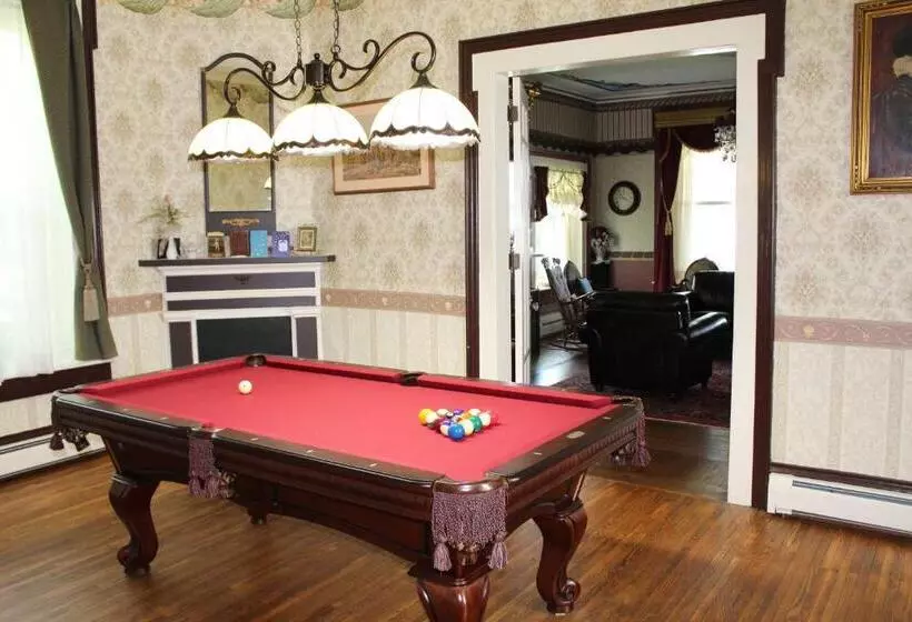 The Gridley Inn B&b