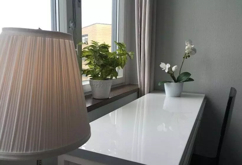 هتل Masthuggsterassens Vandrarhem   Hostel