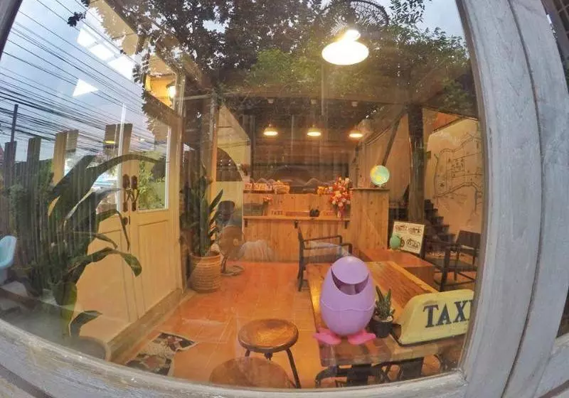 هاستل Slow Tree Ayutthaya