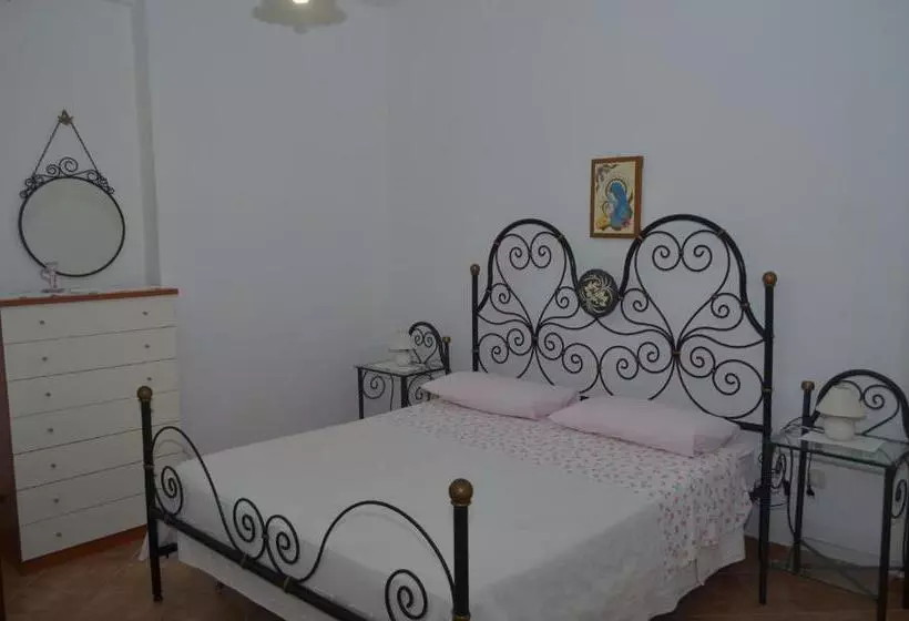 Ansise B&b