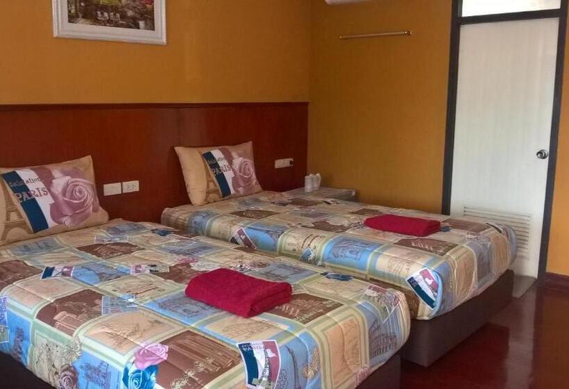 ベッドアンドブレックファースト Aiyara House