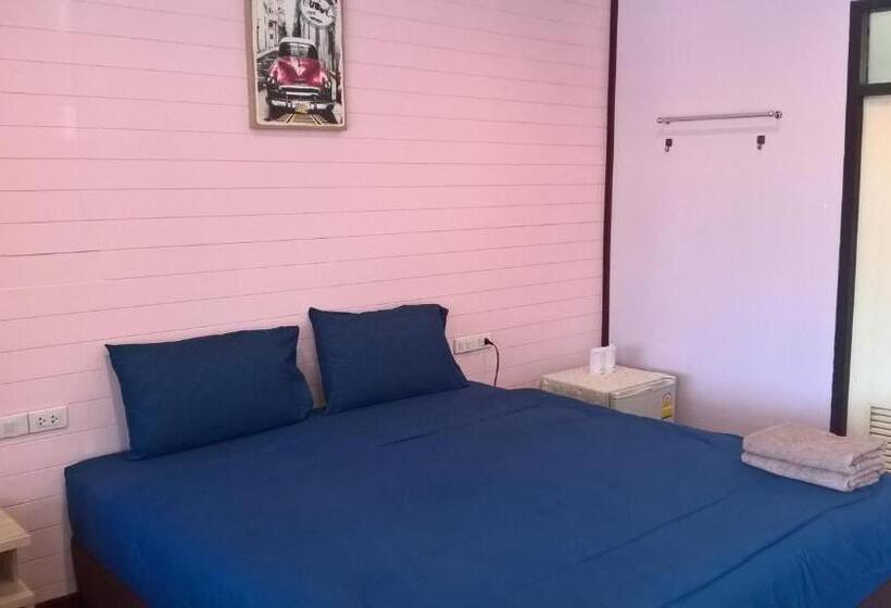 ベッドアンドブレックファースト Aiyara House