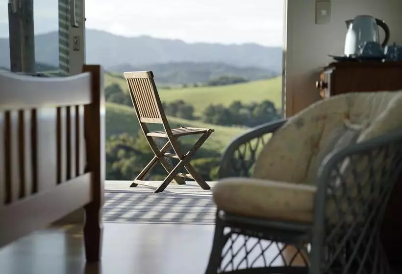 ベッドアンドブレックファースト Bnb Whangaruru