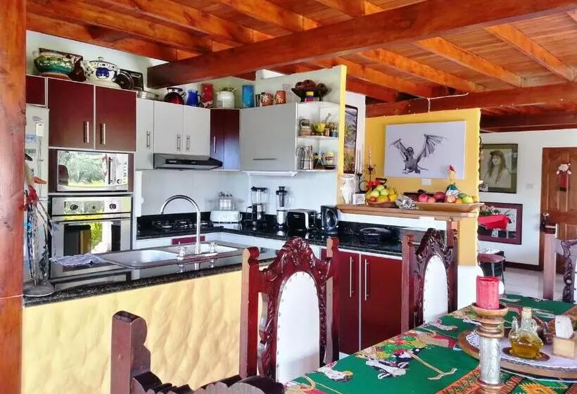 ベッドアンドブレックファースト Coliving La Boira