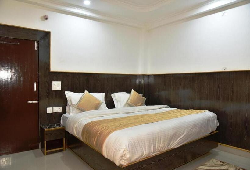 Akash Luxury Hotel In Mcleodganj