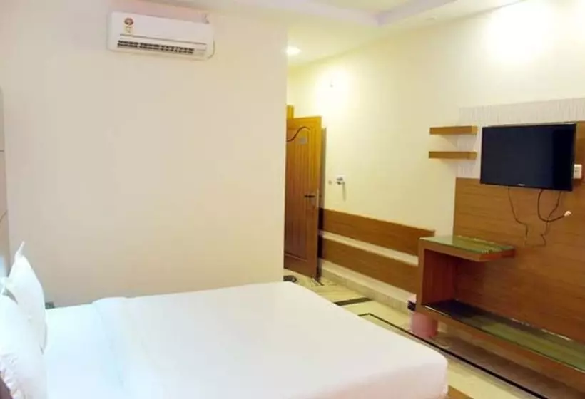 ホテル Basera Brij Bhoomi Vrindavan