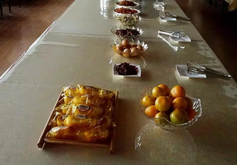 Hotelli Greentree Inn Langfang Guan County Xinyuan Street Express