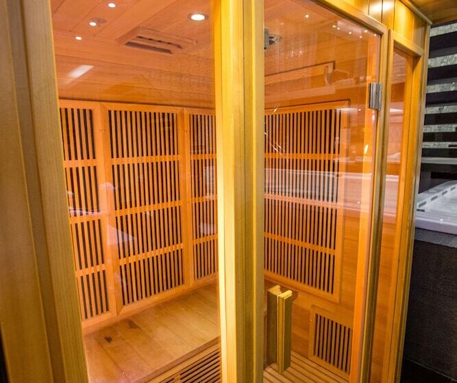 Luks Lofts Hotel & Residences