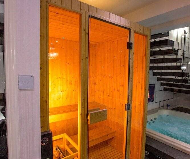 Luks Lofts Hotel & Residences