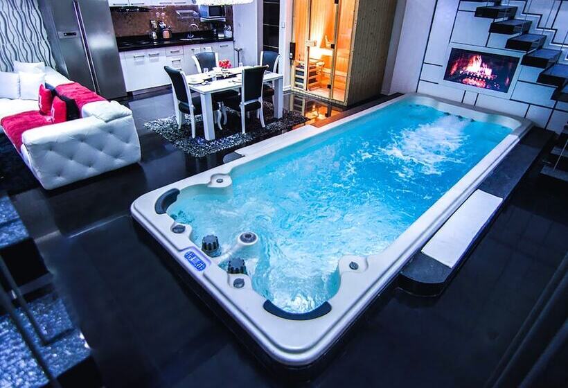 Luks Lofts Hotel & Residences