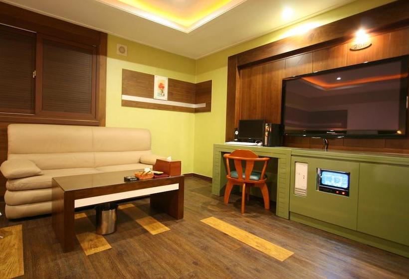 בית מלון כפרי Nice