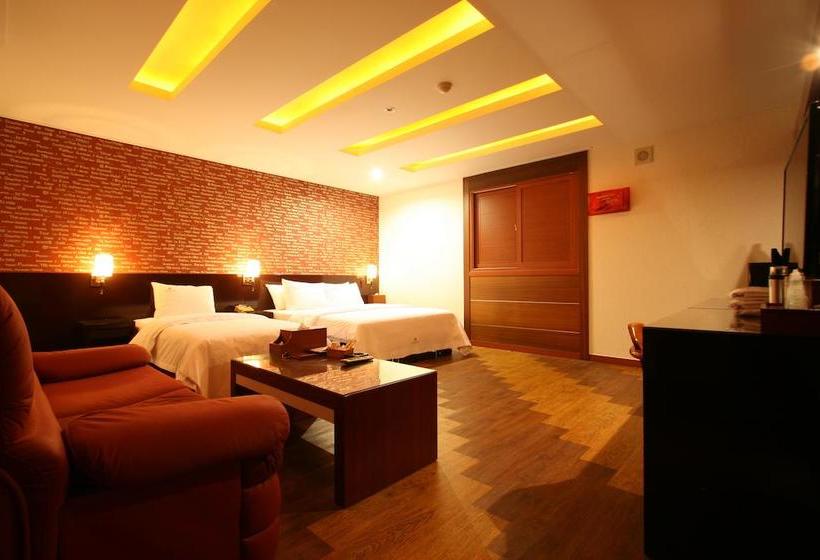 בית מלון כפרי Nice