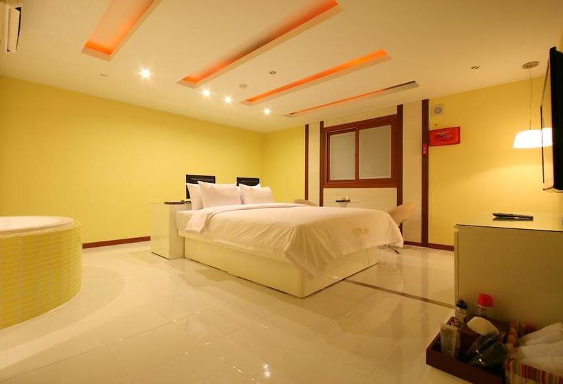 בית מלון כפרי Nice