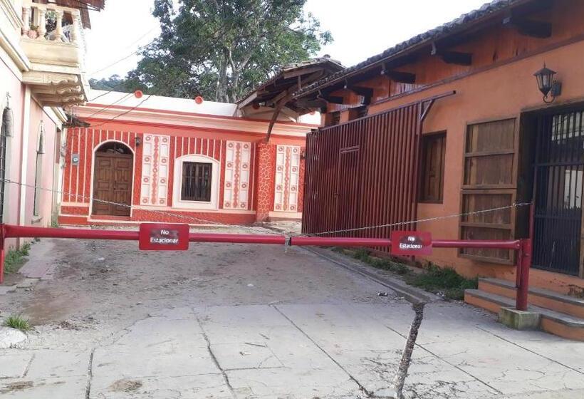 هتل Posada Papa Chepe