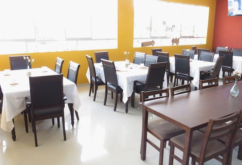 فندق Puerto Varas De Punta Sal