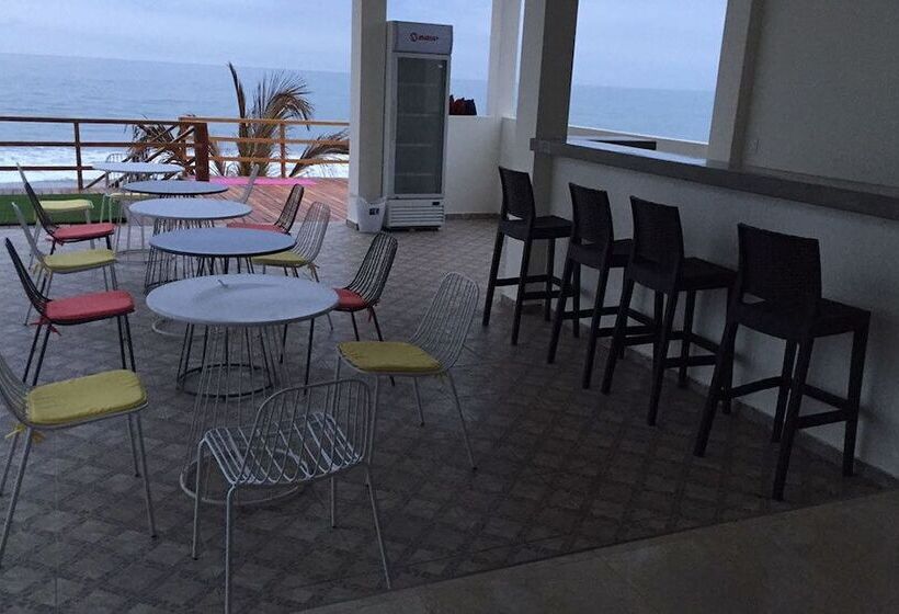 فندق Puerto Varas De Punta Sal