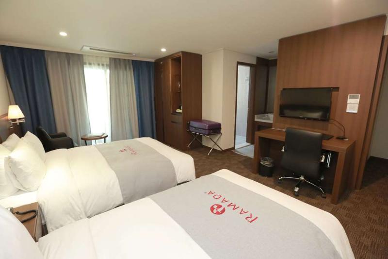 Отель Ramada Taebaek