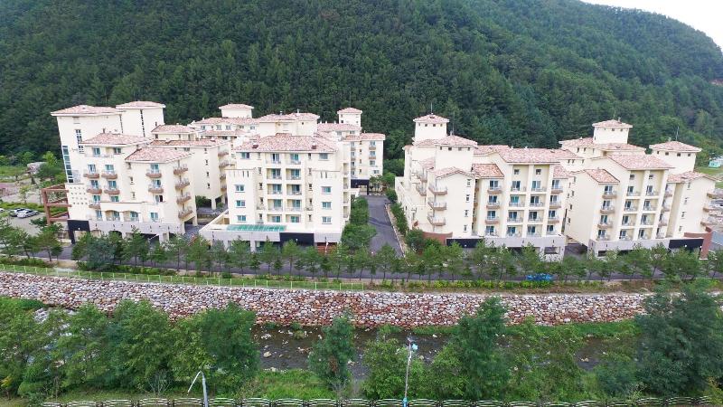 Отель Ramada Taebaek