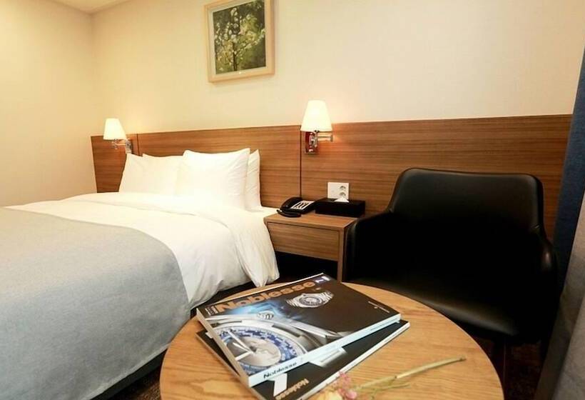 Отель Ramada Taebaek