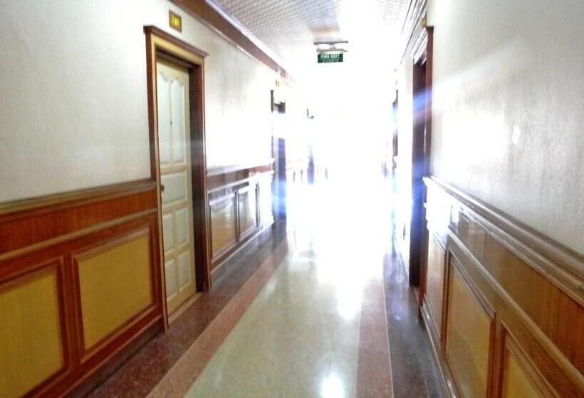 ホテル Rose Garden