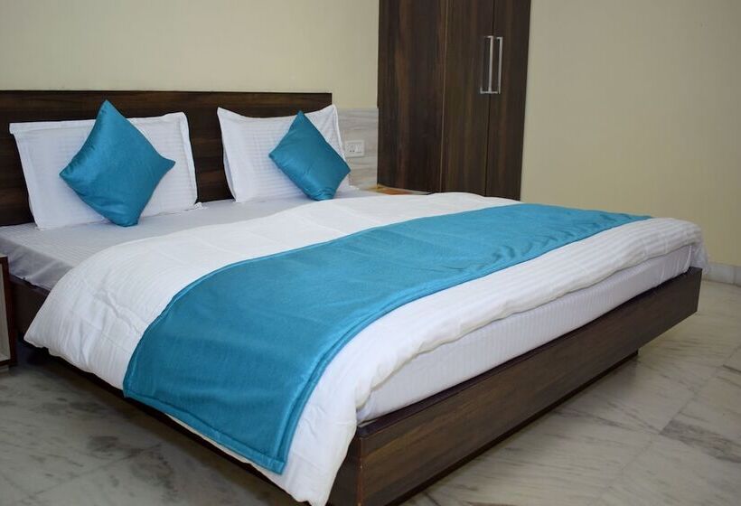 ホテル Shivansh Inn By Sky Stays