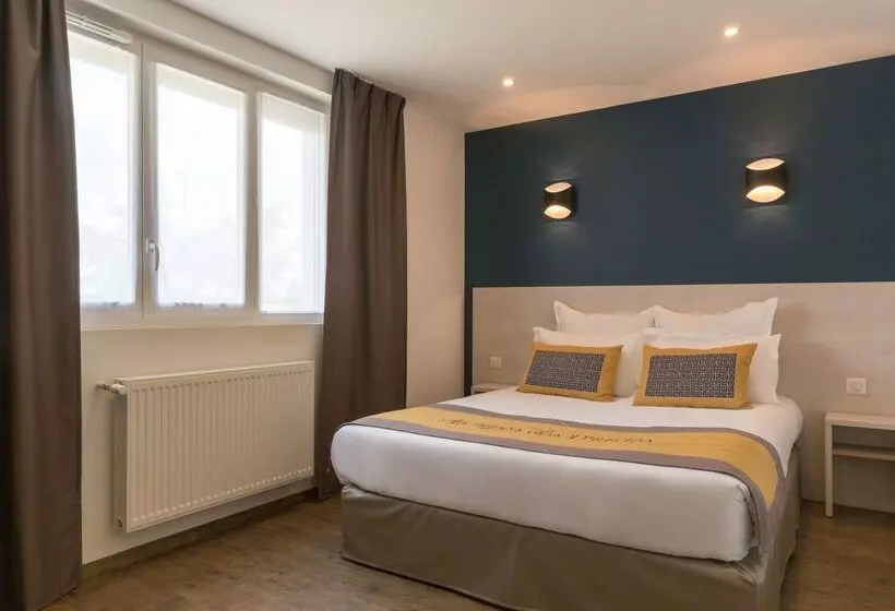 ホテル The Originals City, Le Relais Des Carnutes Brezolles Verneuil Sur Avre