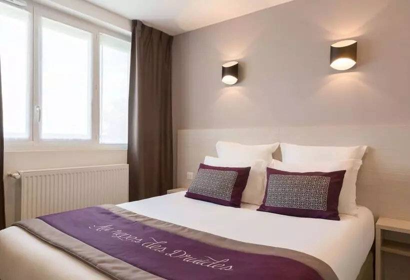 ホテル The Originals City, Le Relais Des Carnutes Brezolles Verneuil Sur Avre