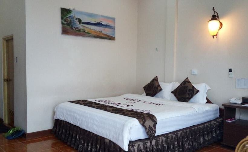 Kyauk Phyu Palace Resort