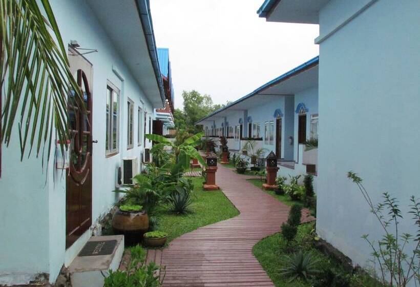 Kyauk Phyu Palace Resort