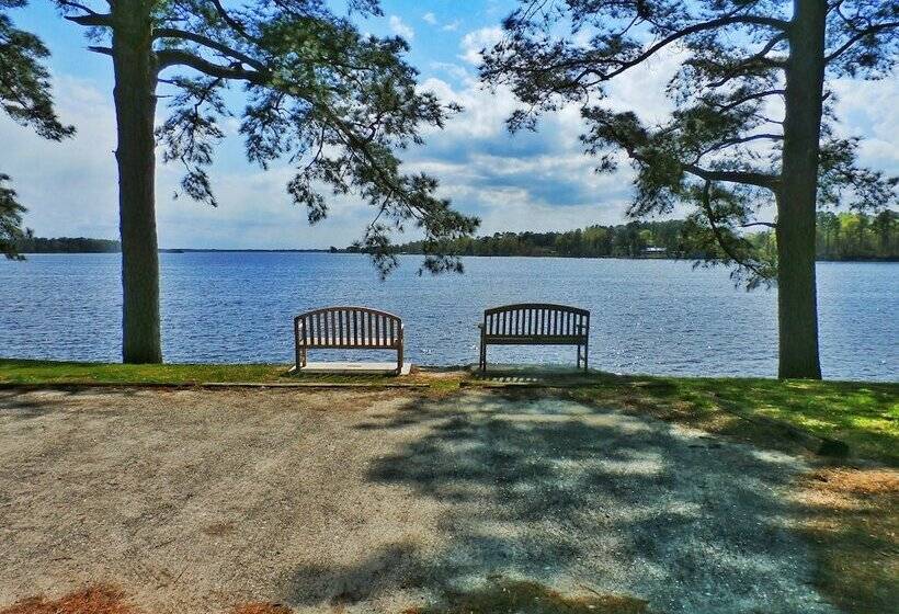 ベッドアンドブレックファースト The Inn On Bath Creek