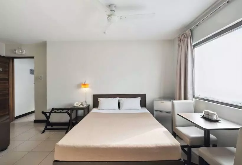 ホテル Governor Forbes Inn   Manila City Center