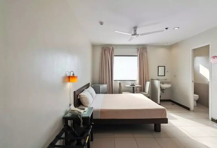ホテル Governor Forbes Inn   Manila City Center