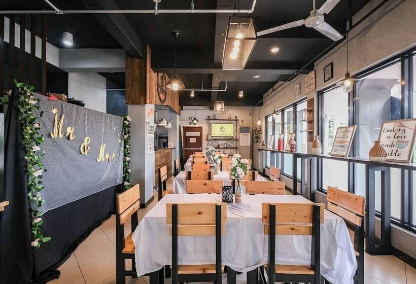 ホテル Governor Forbes Inn   Manila City Center