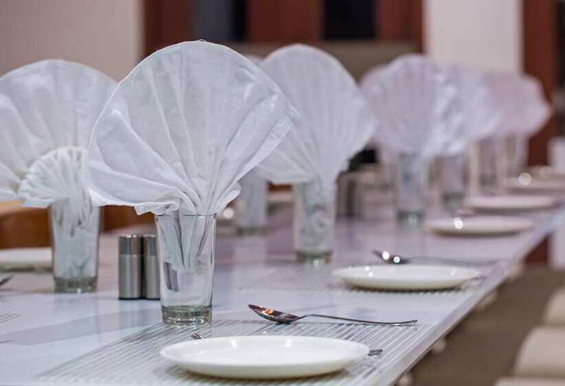 בית מלון כפרי Manek Svasti Inn