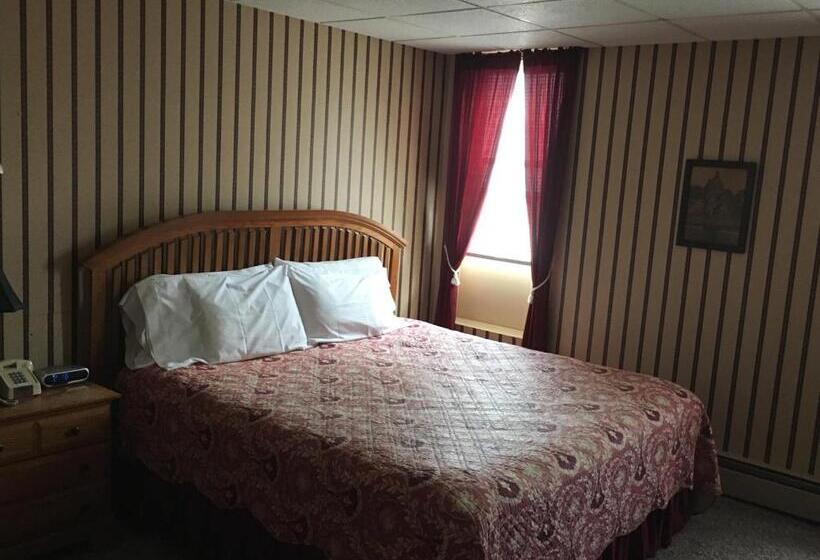 Отель The Winter Inn