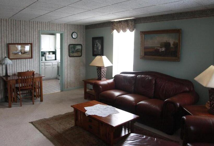 Отель The Winter Inn