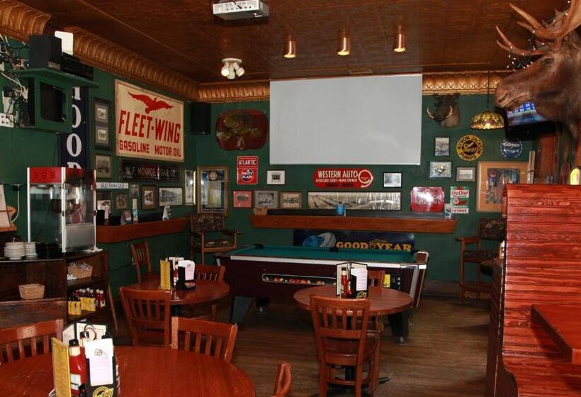 Отель The Winter Inn