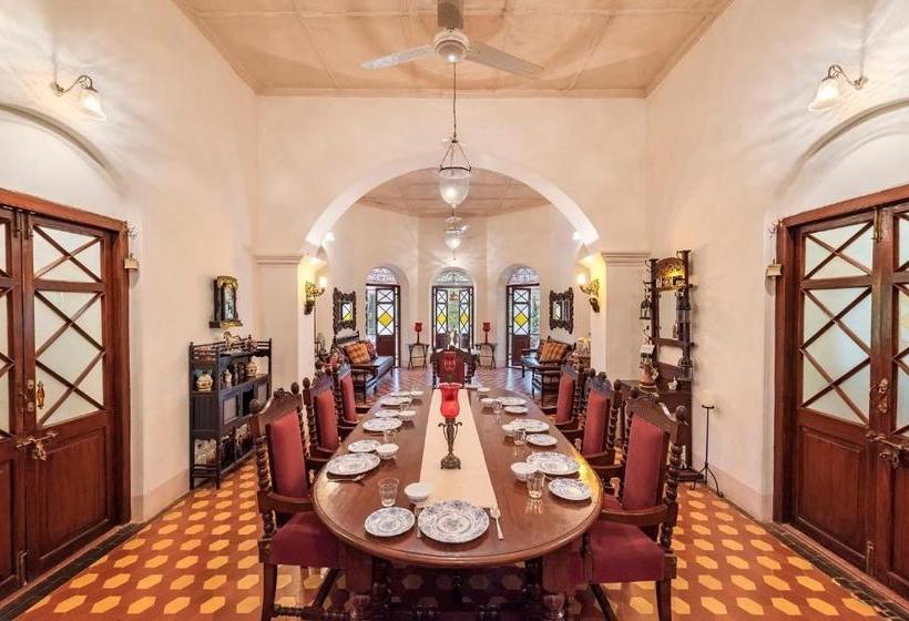 Saffronstays Parsi Manor, Matheran