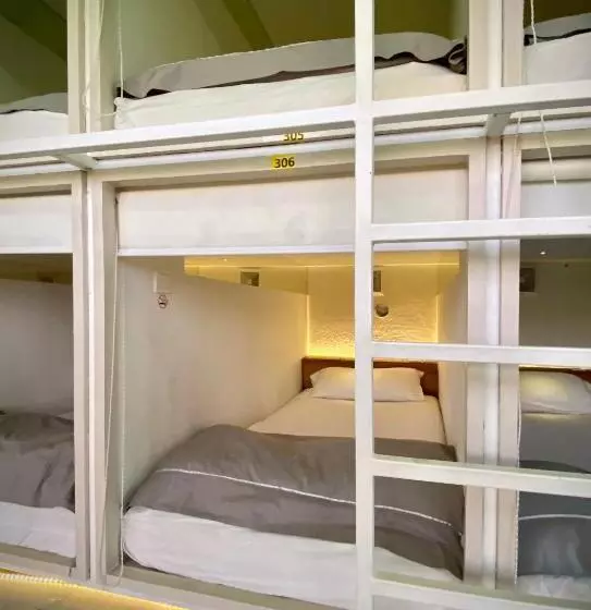 The Hide Hostel At Canggu