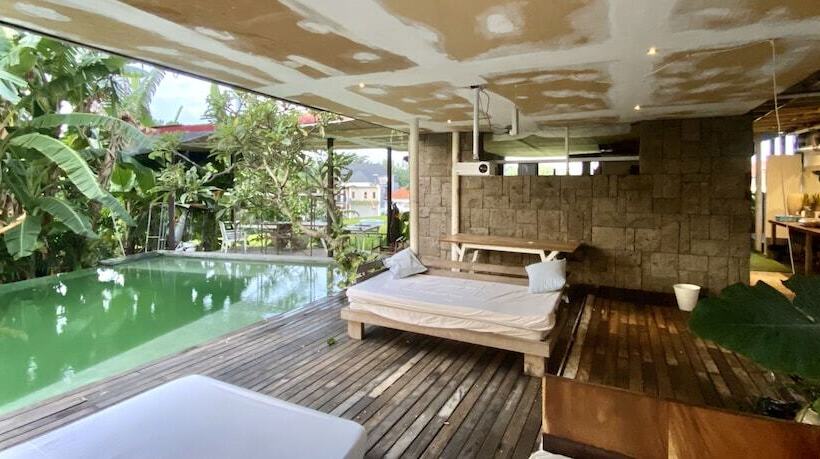 The Hide Hostel At Canggu