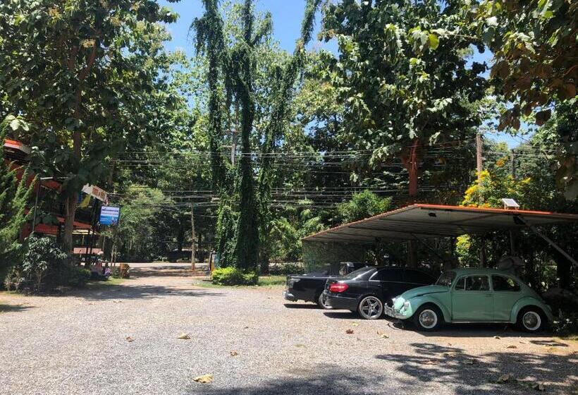 호스텔 หนึ่งหกแปดconnerแอดเขาใหญ่