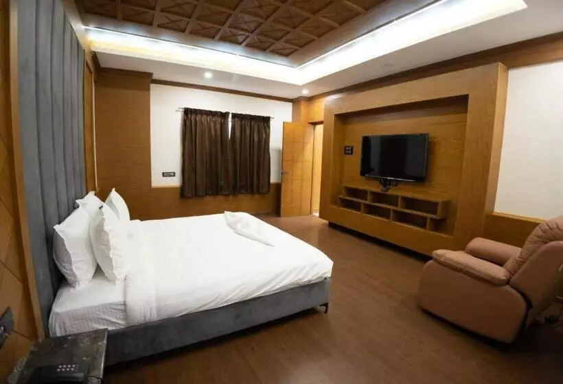 Baby Elite By Tio   The Indian Origin Hotels