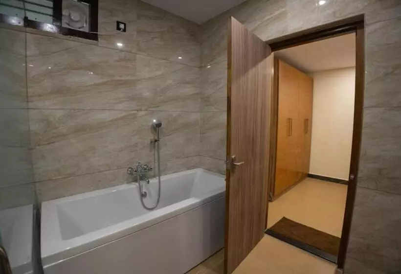 Baby Elite By Tio   The Indian Origin Hotels