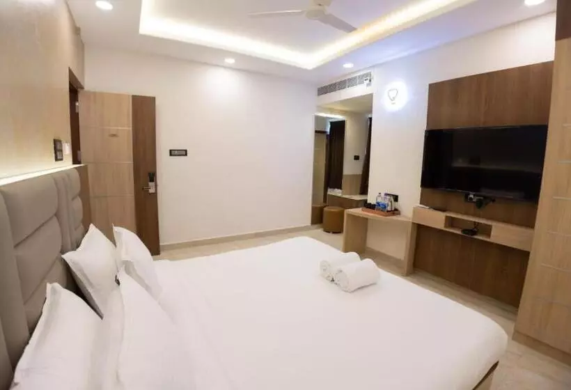 Baby Elite By Tio   The Indian Origin Hotels