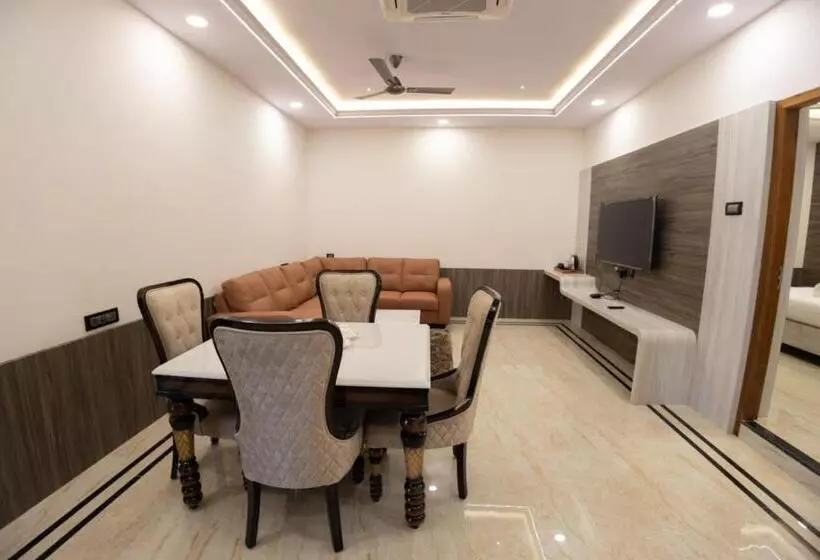 Baby Elite By Tio   The Indian Origin Hotels