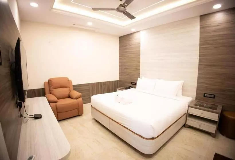 Baby Elite By Tio   The Indian Origin Hotels