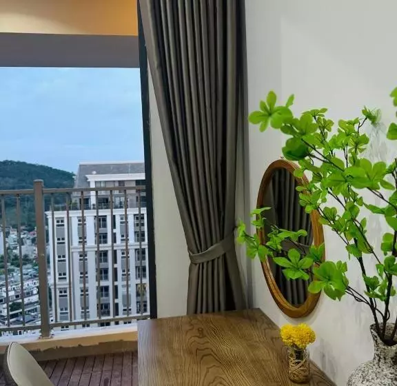 Chung Cư 2 Phòng Ngủ đầy đủ Tiện ích   Bể Bơi Miễn Phí   Trung Tâm Bãi Cháy